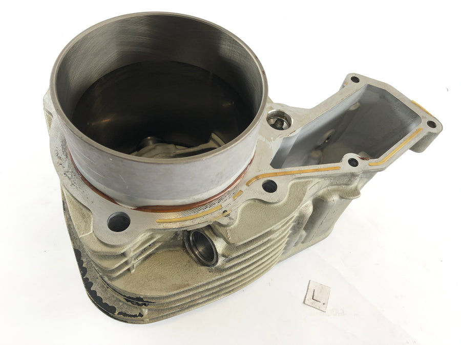 BMW R 1100 R Type 259 [1999] - Cylinder med stempler til venstre