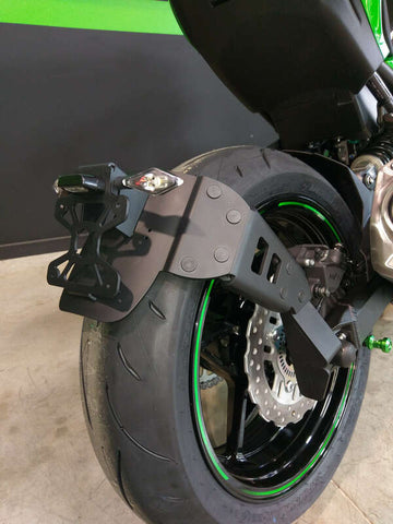 Kawasaki Z 900 [ACCESS DESIGN] - nummerpladeholder i hjulhøjde sort Kawasaki Z900