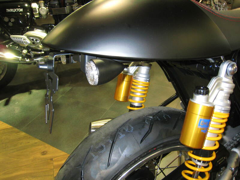 Triumph Thruxton 1200 [ACCESS DESIGN] - nummerpladeholder hjulkasse sort Triumph Thruxton 1200