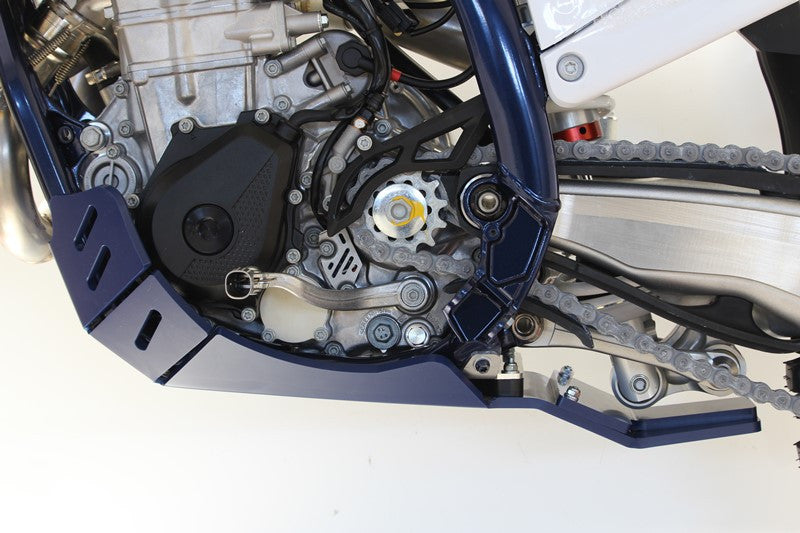 HUSQVARNA FE 501 [2024-2025] - Xtrem underkøringsbeskyttelse med ledsikring - PE-HD 8mm