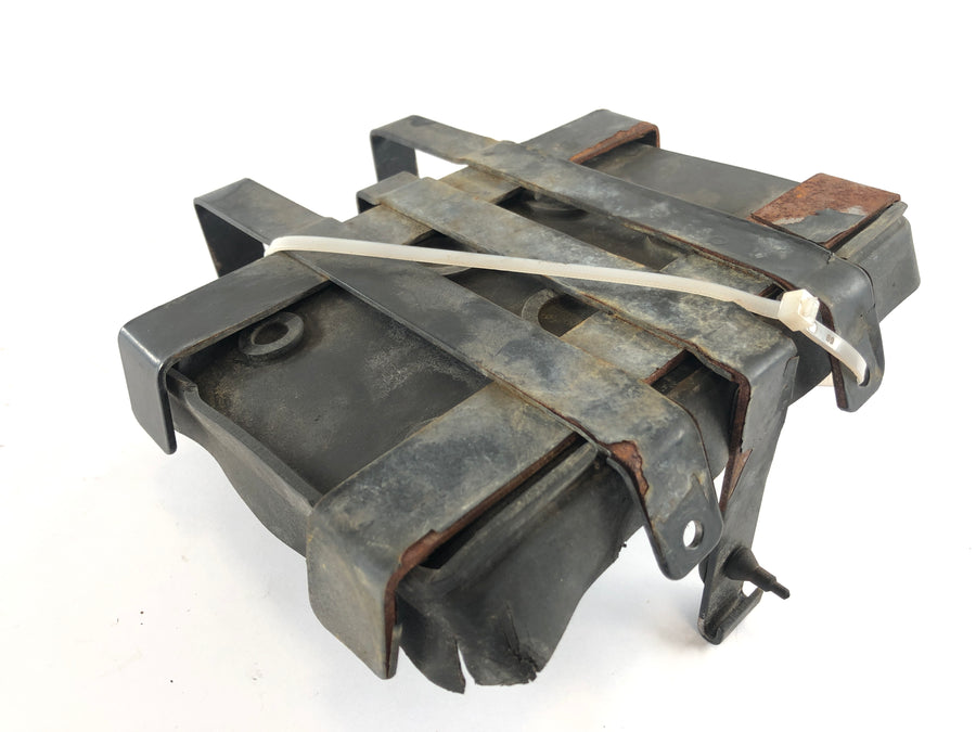 Moto Guzzi V11 [2001] - Batterirum med gummipude