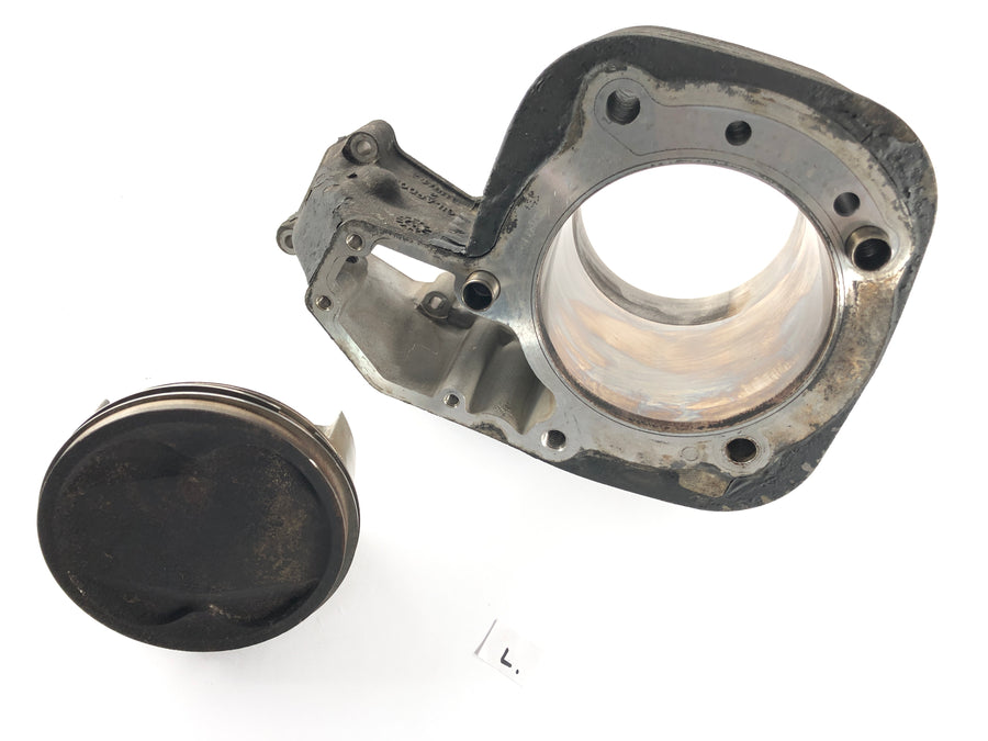 BMW R 1200 C 259C [1998] - Cylinder med stempler til venstre