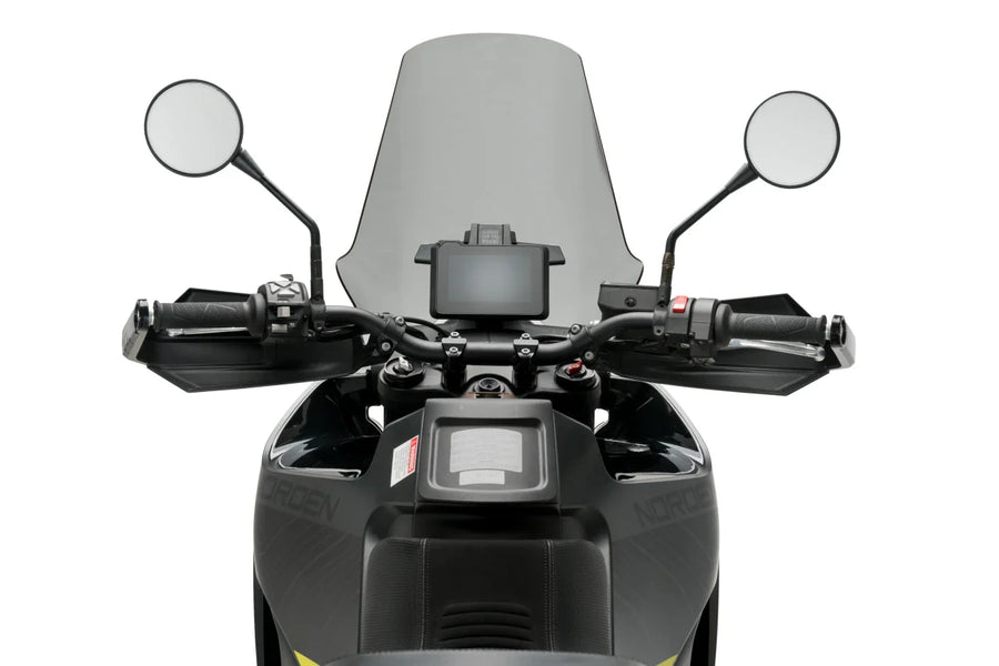 HUSQVARNA NORDEN 901 EXPEDITION [2025] – turskærm – stærkt tonet