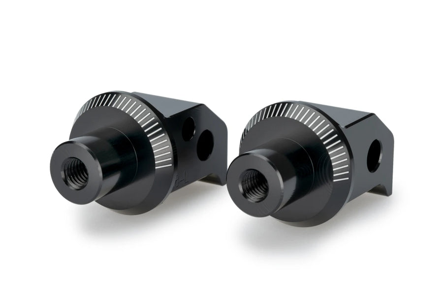 CFMOTO 300 NK [2025] – Adapter passager fodstøtte gummipude – sort