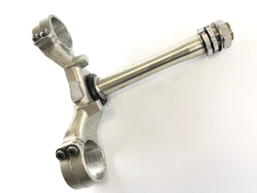 Yamaha YZF R1 RN12 [2005] - Fork Bridge nedenfor