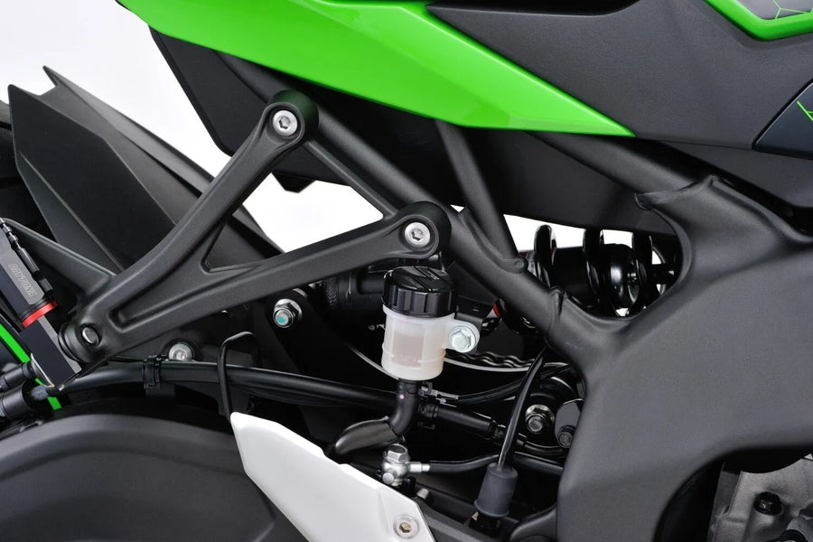 Kawasaki Z 900 [Daytona] -Rear Main Cylinder Cover