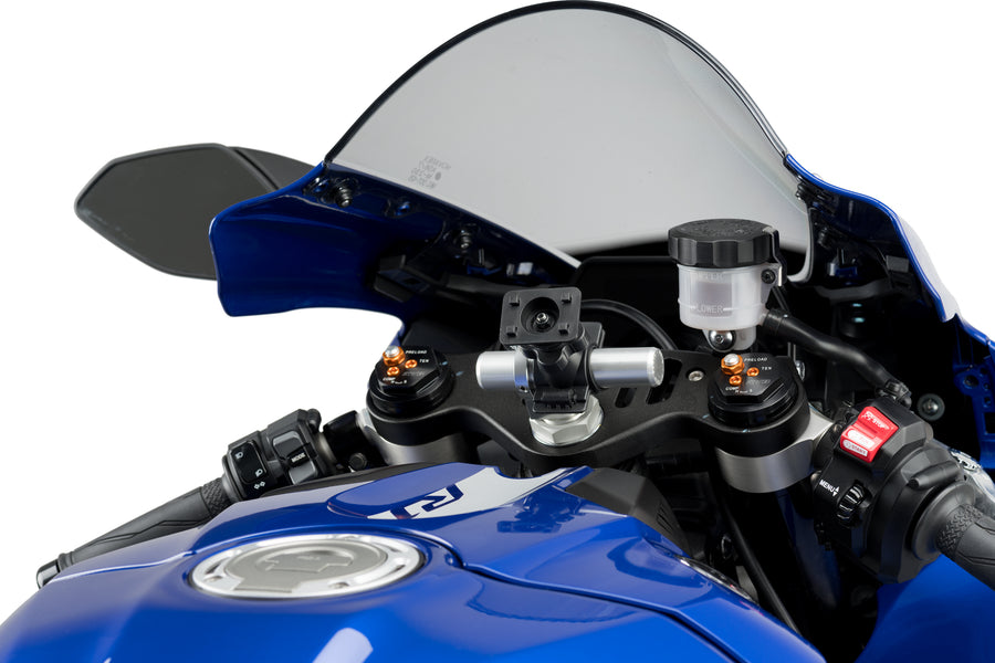 YAMAHA YZF-R1 RACE [2025] – Mobiltelefonholder og etui – Sølv