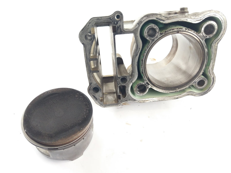 Honda XRV Africa Twin 750 RD07 [1997] - Cylinder med stempel