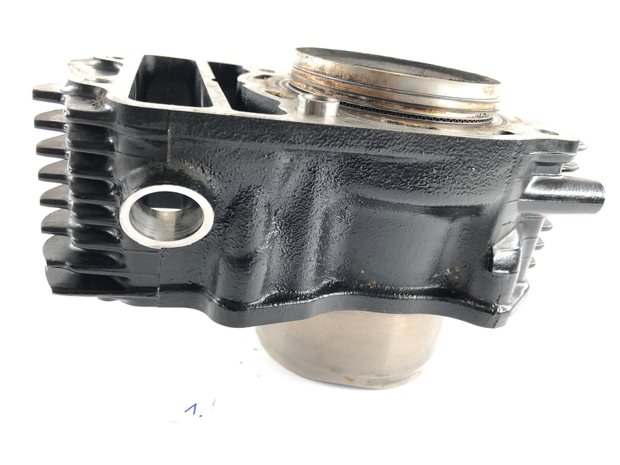 Kawasaki VN 900 Classic [2010] - Cylinder med stempler