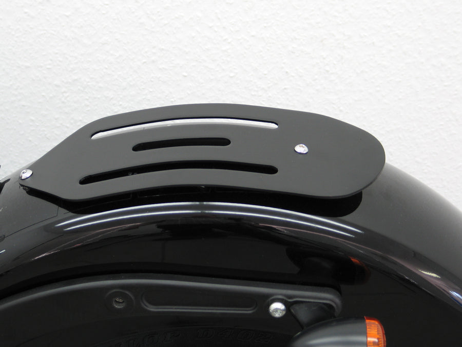 Harley Davidson Softail Slim [2012-2017] -Passenger Rack lavet af metalplader, sort