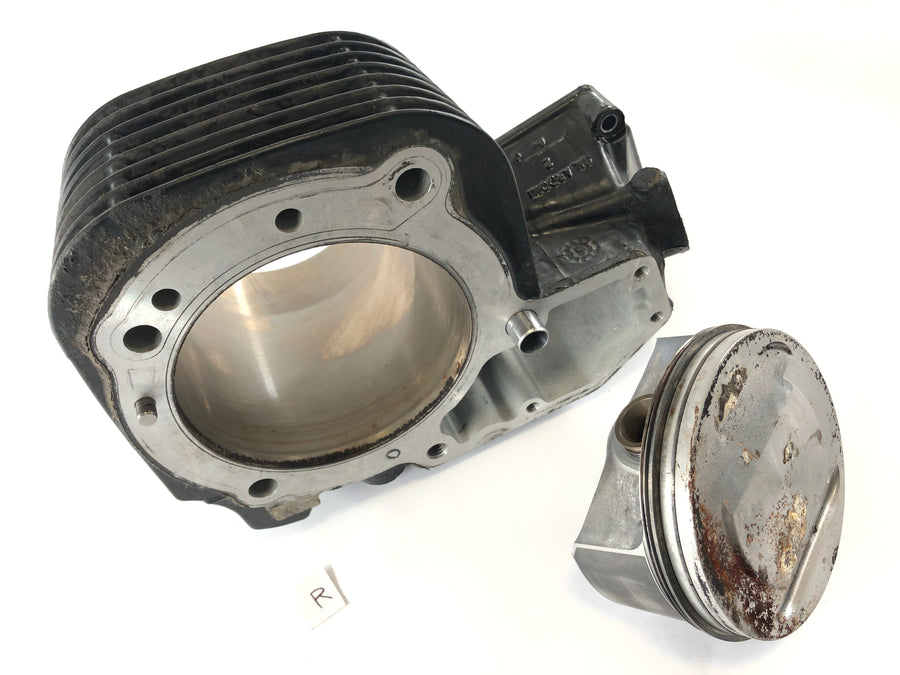 BMW R 1200 RT [2006] - Cylinder til højre med stemplet