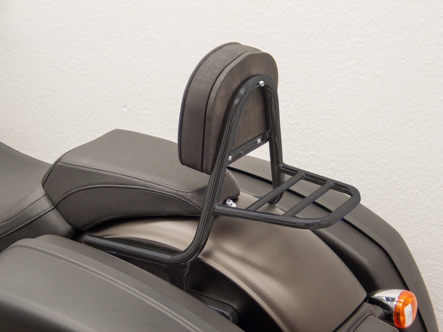 Harley Davidson Softail Sport Glide (Milwaukee -ud 107/114) [2018] - Sissy Bar med puder og bagageholder, sort