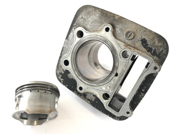Suzuki Dr 250 SJ41A [1982] - Cylinder med stempler