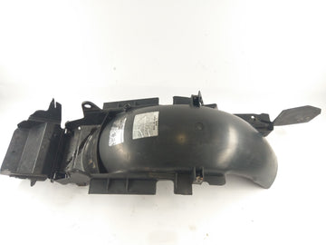 Honda ST 1100 SC26 PAN European [1990] - Interiørbeklædning baghjulsdæksel - 0