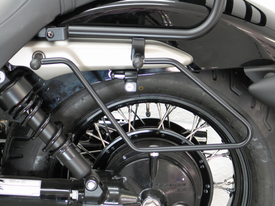 Honda Shadow VT 750 C Black Spirit [2010-2011] - Pakningsposebeslag, sort