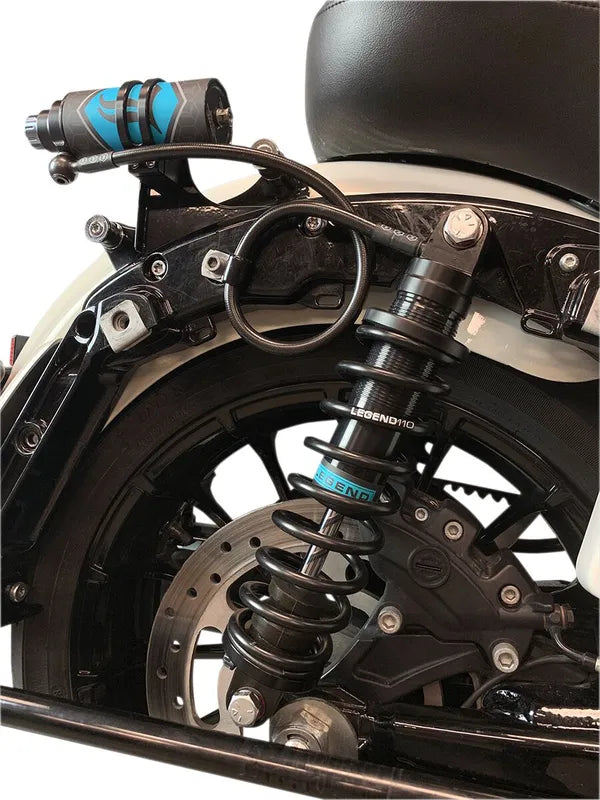 Harley-Davidson FLHRXS 1868 Road King Special 114 [2025] - REVO ARC Remote Reservoir Außenbefestigung – Bild 11