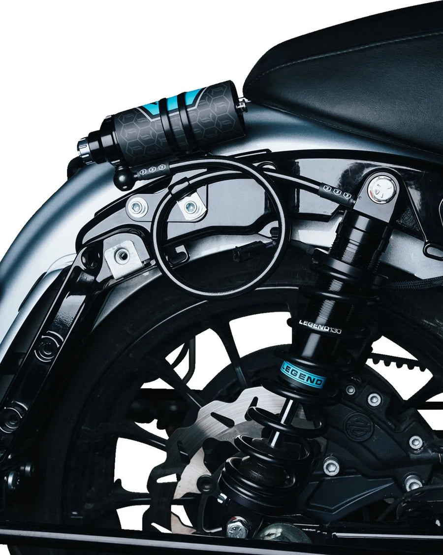 Harley-Davidson FLHX 1923 Street Glide Solo 117 [2026] - REVO ARC Remote Reservoir Außenbefestigung – Bild 6
