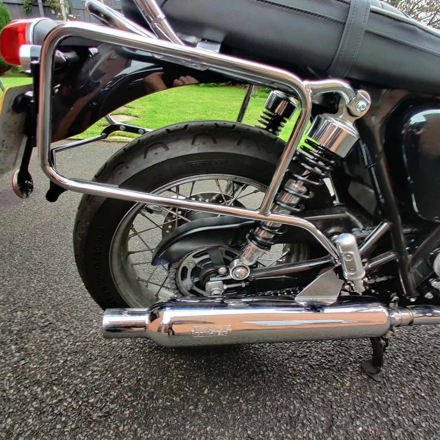 Triumph Street Twin [2016-2022] - Cyfish -bærer skruet fast på