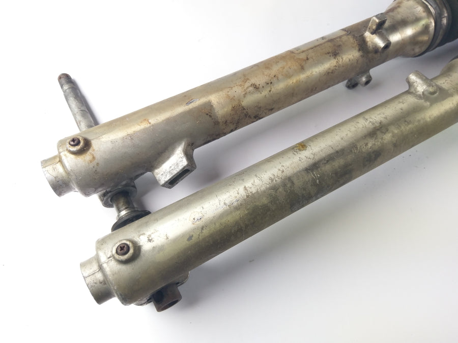 YAMAHA XT 550 5Y3 - Forgaffel med hjulaksel 35mm