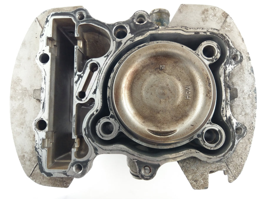 Honda VT 1100 SC32 [1999] - Cylinder med stempel