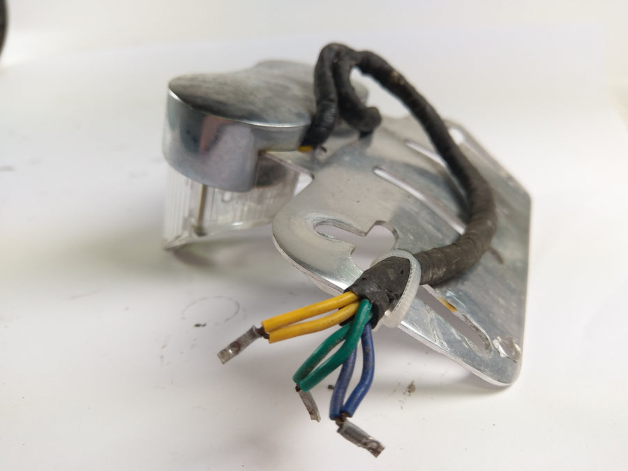 Honda CB 750 K (Z) RC01 - Baglys med nummerpladeholder