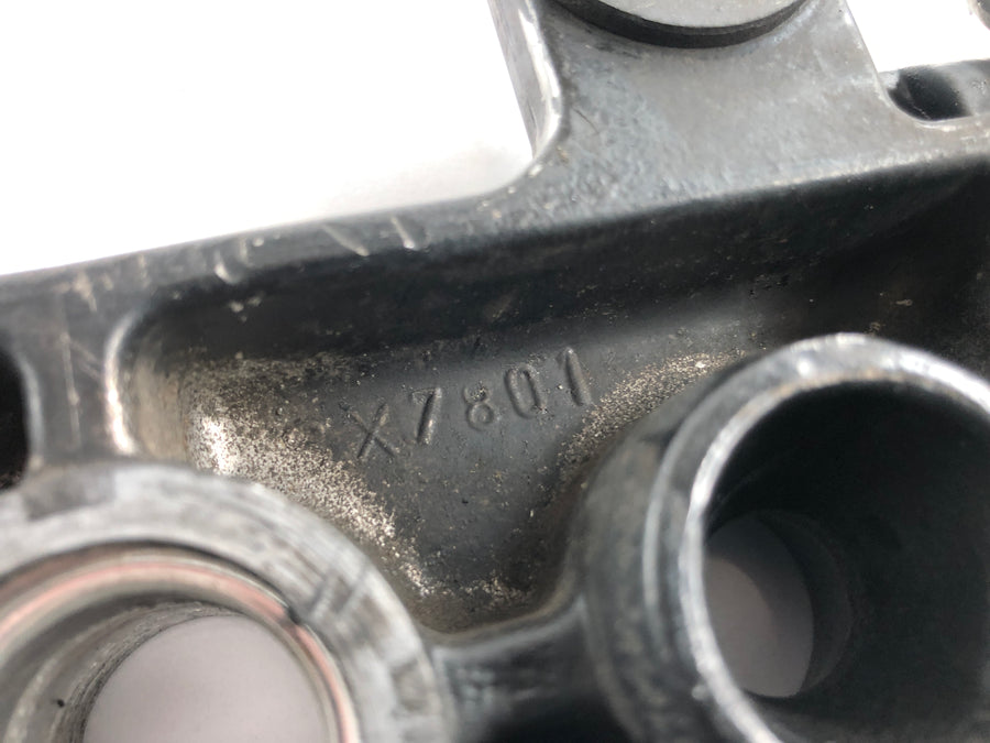 Suzuki Dr 750 S SR41B [1988] - Forkbroen ovenfor