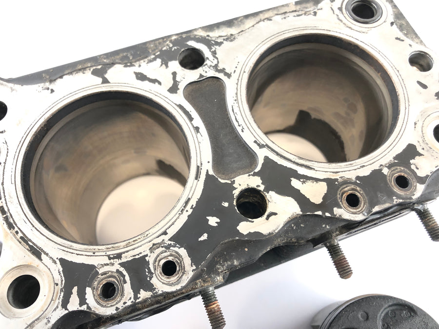 Suzuki Bandit GSF 650 S WVB5 [2005] - Cylinder med stempler
