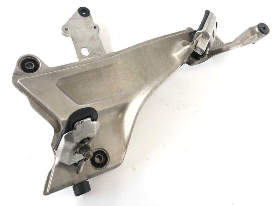 Honda St 1100 SC26 Pan European [1990] - Rast Holder -fodstøtter til venstre