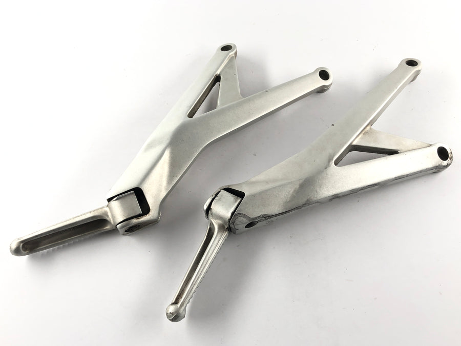 Ducati Multistrada 1000 DS [2004] - Passagerfodstøtter med Holder Set -parret