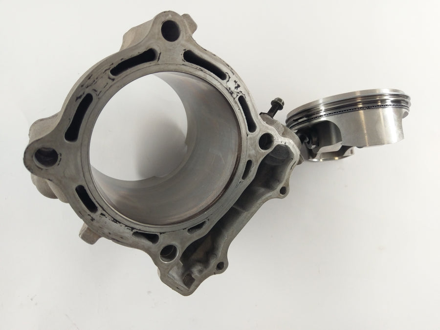 Yamaha YZ 450 F [2005] - Cylinder med stempel