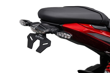 Triumph Trident 800 [2026+] - Bagnummerpladeholder med klar LED-baglygte
