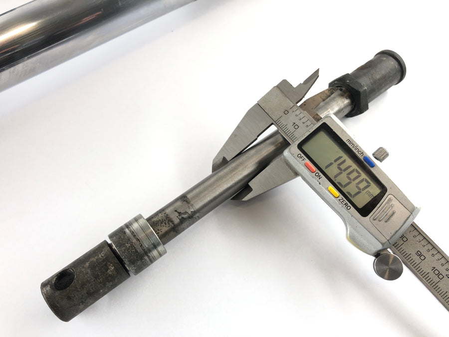 Honda CB 550 F [Super Sport] - Fork Telegabel med akse