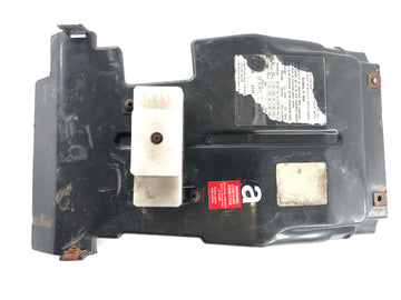 Suzuki GSX -R 1100 GV73B [1991] - Interiørbeklædning Splash Protection With Fuse Box - 0