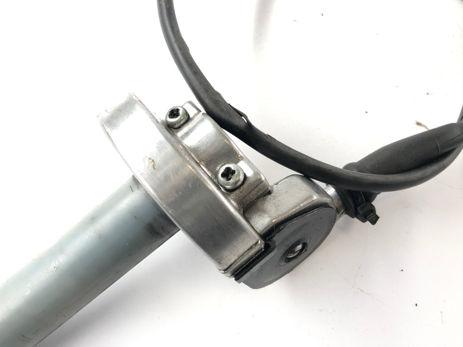 Yamaha DT 125 4BL [1997] - Gasgrowers styrede fittings til højre