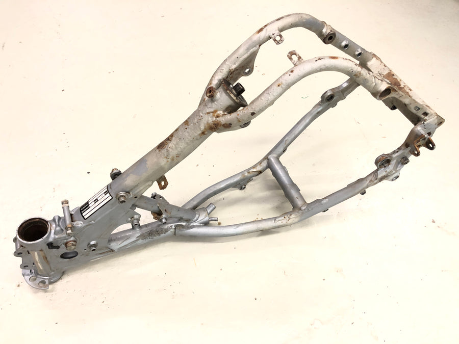 KTM 640 LC4 Adventure [2003] - Frame med papirer