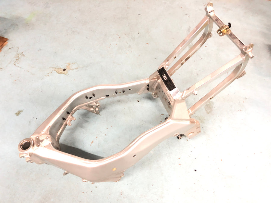 Yamaha YZF 750 R 4HN [1995] - Frame med papirer