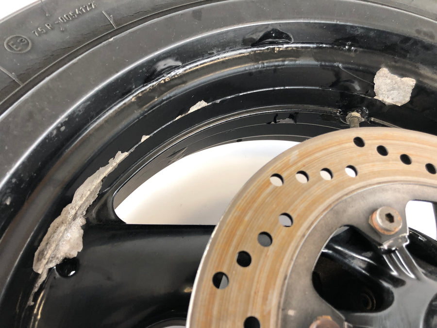 Ducati 900 SS [1993] - Hinterrad Rim Wheel med malingsskade