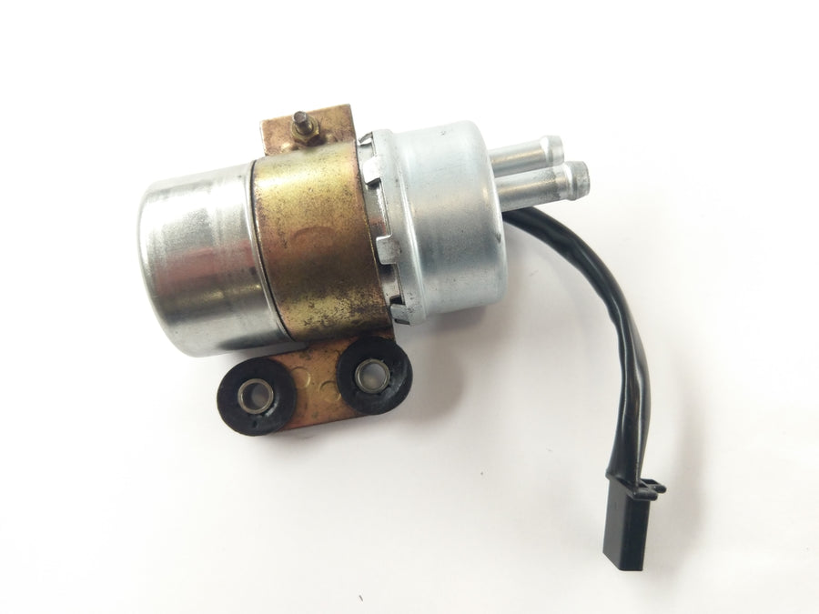 Suzuki Indtruder 1500 VL [2000] - Benzinpumpe