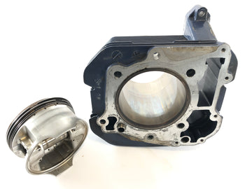 Suzuki Dr 800 S SR42B [1991] - Cylinder med stempler