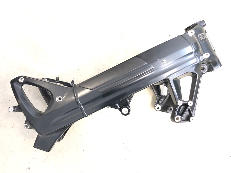 BMW F 800 ST [2006] - Ramme med papirulykke - fri