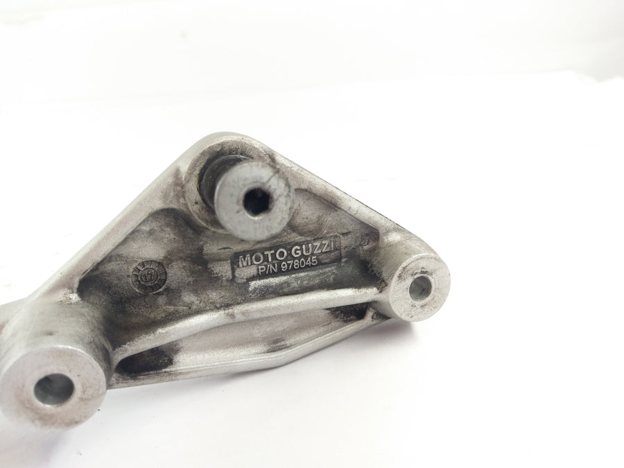 Moto Guzzi Stelvio 1200 4V [2008] - Rast Holder and Footrest til venstre