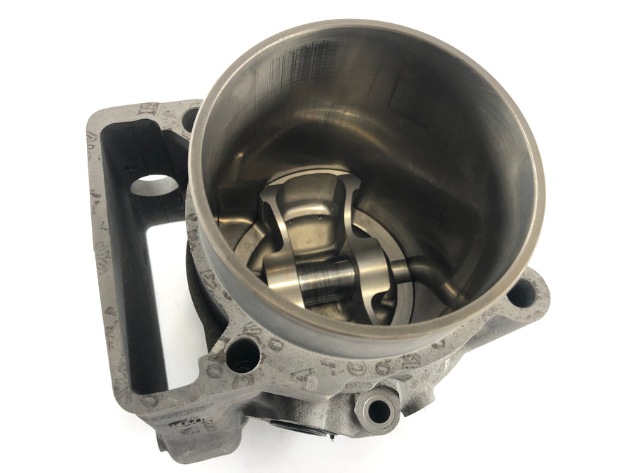 Husqvarna SMR 570 [2003] - Cylinder med stempler