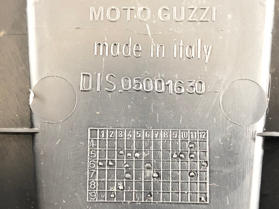 Moto Guzzi Stelvio 1200 8V [2011] - Dækker forreste låg