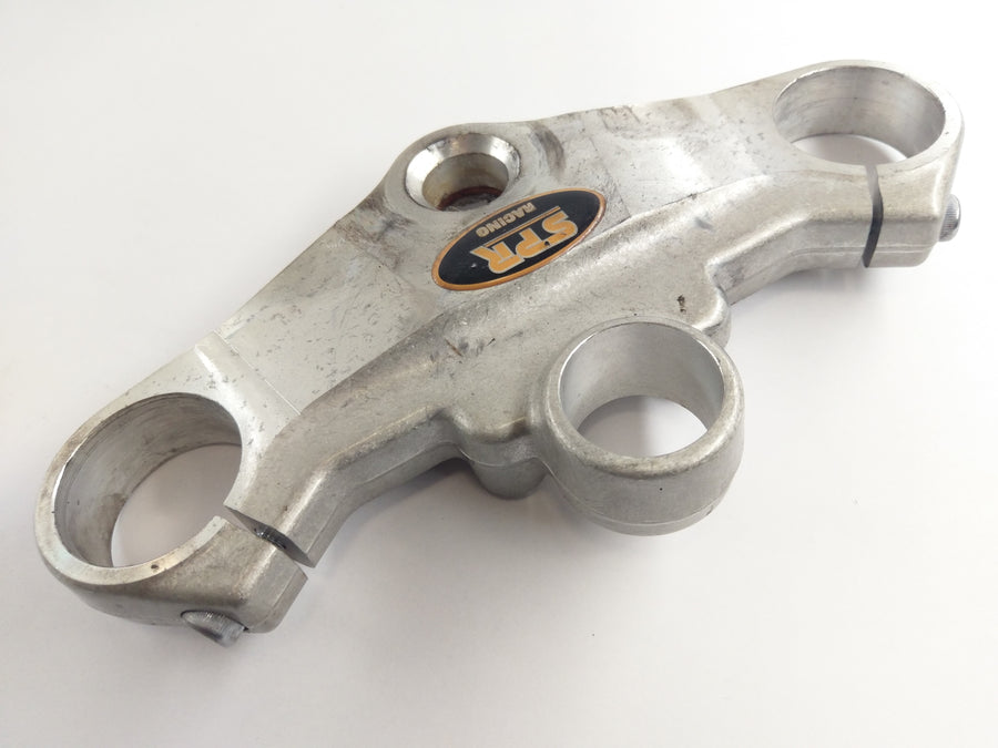 Triumph Daytona 955i T595 [1998] - Fork Bridge ovenfor