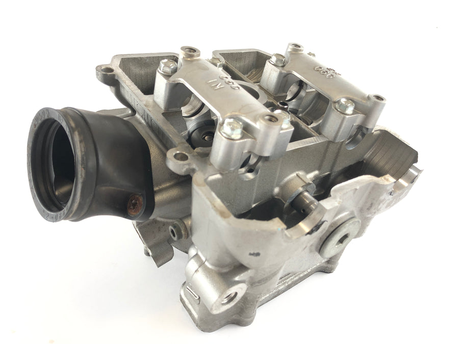 Suzuki DL 1000 V -Strom [2006] - Cylinderhovedcylinder bagpå
