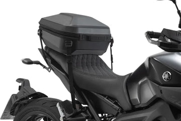 Royal Enfield Interceptor 650 [SW-MOTECH] – Urban ABS topcase surringsrem variant med gulvindsats
