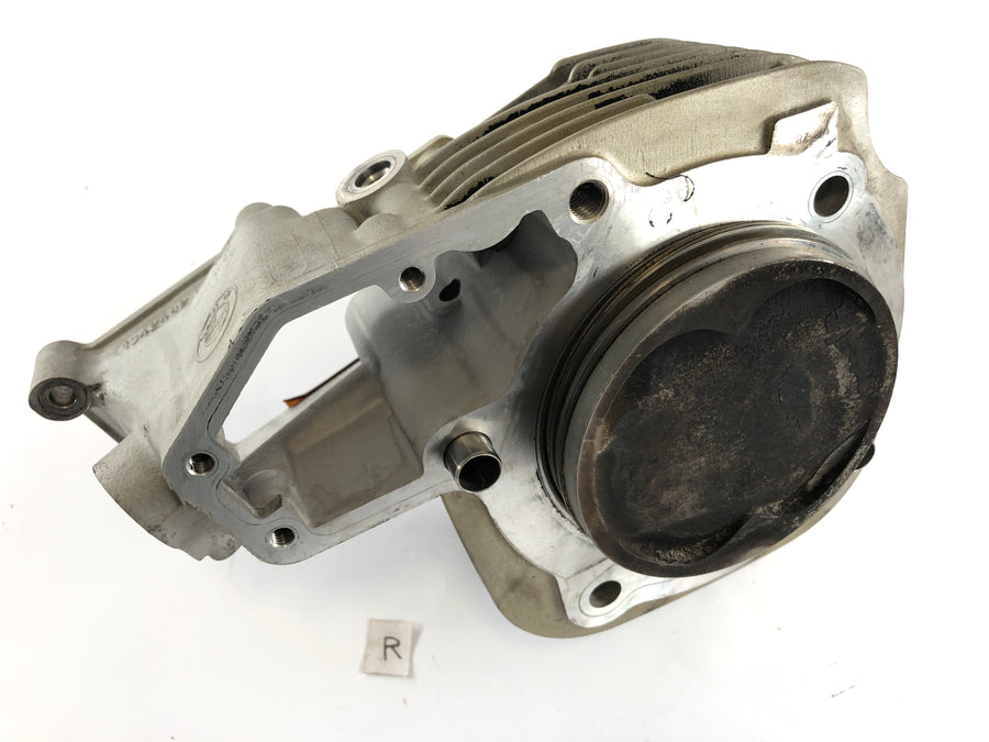 BMW R 1100 R Type 259 [1999] - Cylinder med stempler til højre