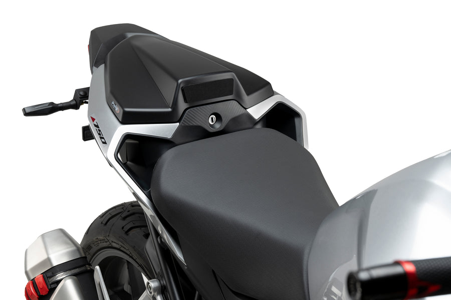 HONDA CB 750 HORNET [2025] – bagbeklædning – carbon look