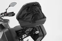 Moto Guzzi V7 850 Stone Special [SW-MOTECH] – Urban ABS topkasse spændingsrem variant med gulvindsats