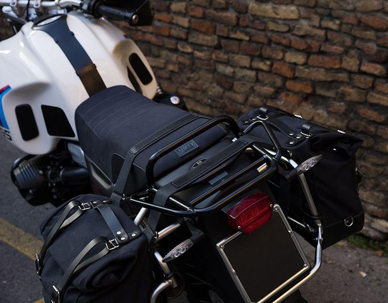 BMW R 12 nineT [2024-2026] - Zwei universelle Segeltuch-Satteltaschen
